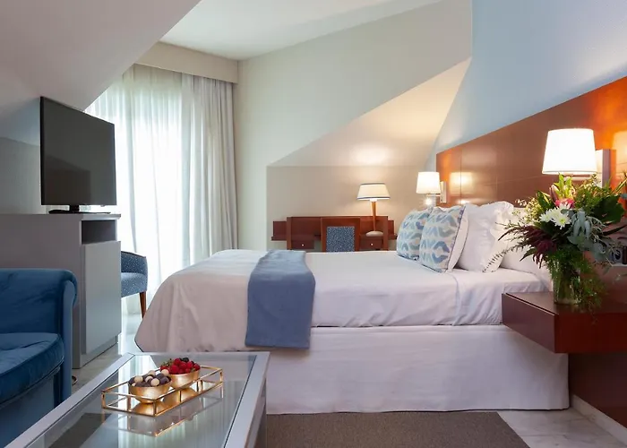 Carlos I Silgar Hotel 4*