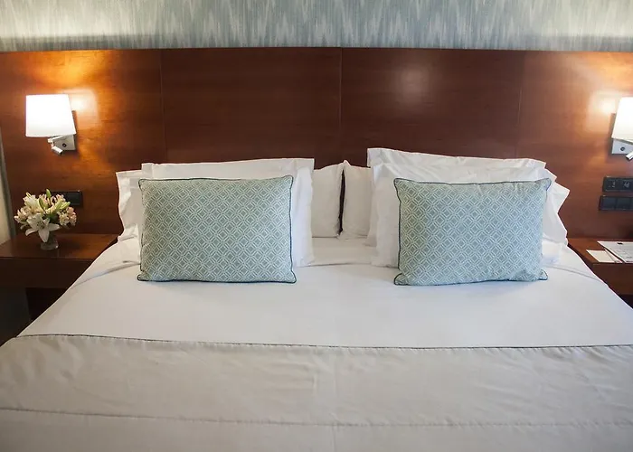 Carlos I Silgar Hotel 4*